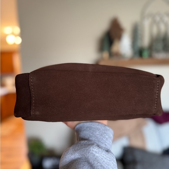 Portland Leather Goods Medium Madison Shoulder Bag - Picture 6 of 7